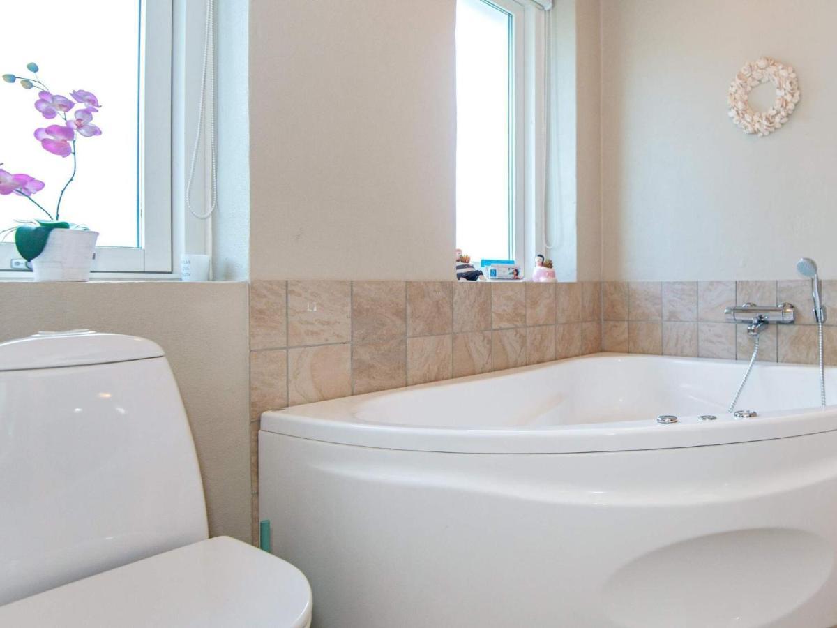 12 Person Holiday Home In Aabenraa Loddenhøj Esterno foto